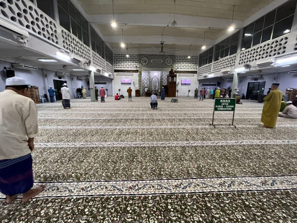 Majlis Berbuka Puasa ADIL bersama anak-anak yatim Kariah Masjid  Nurul Amin Kampung Delek. (9)